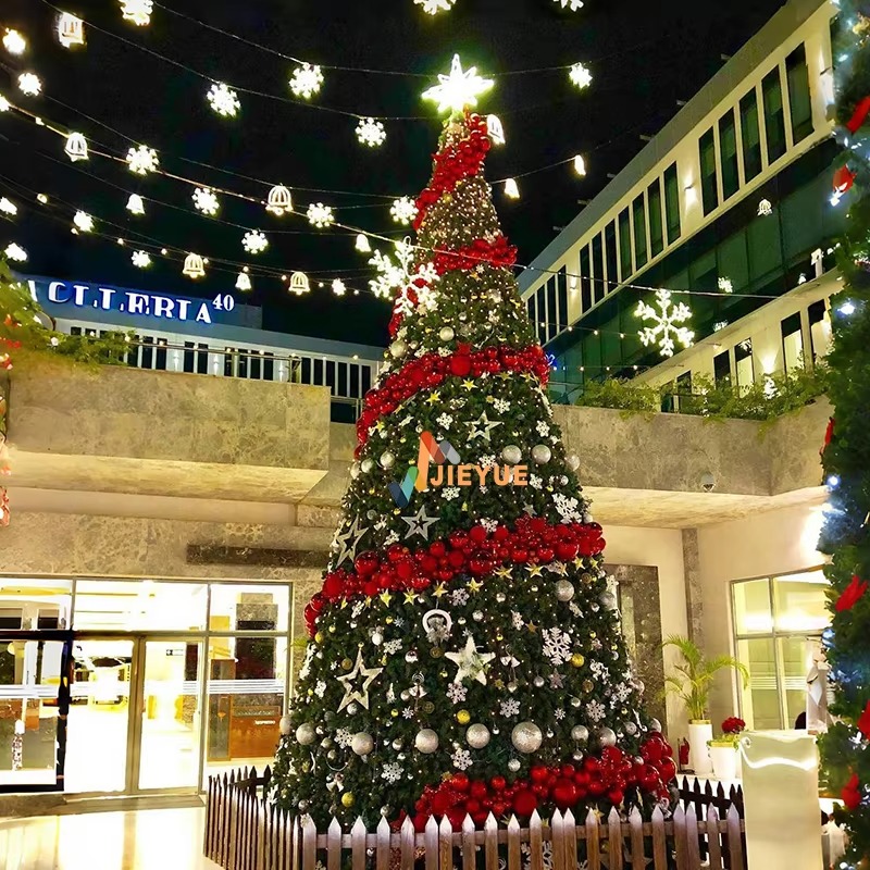 Outdoor Lighting High Quality - Hochwertige riesige dekorative künstliche Weihnachtsbäume für